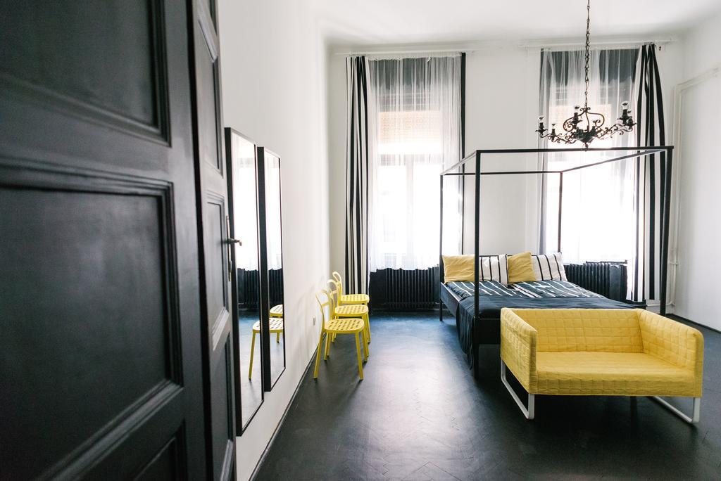 D.Five Stylish Apartment On Vaci Street 布达佩斯 外观 照片